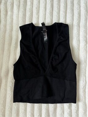 Urban Outfitters Black Ribbed V-Neck Crop Tank
